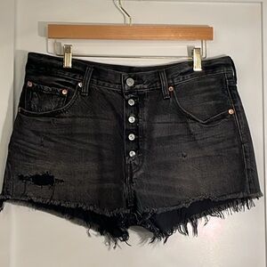 Women’s Levi’s 501 Cutoffs